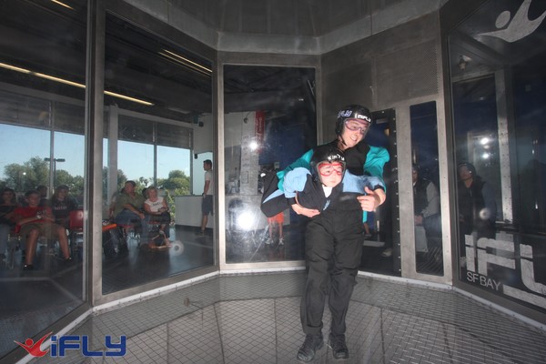 Indoor Windtunnel/skydiving adventure Photo